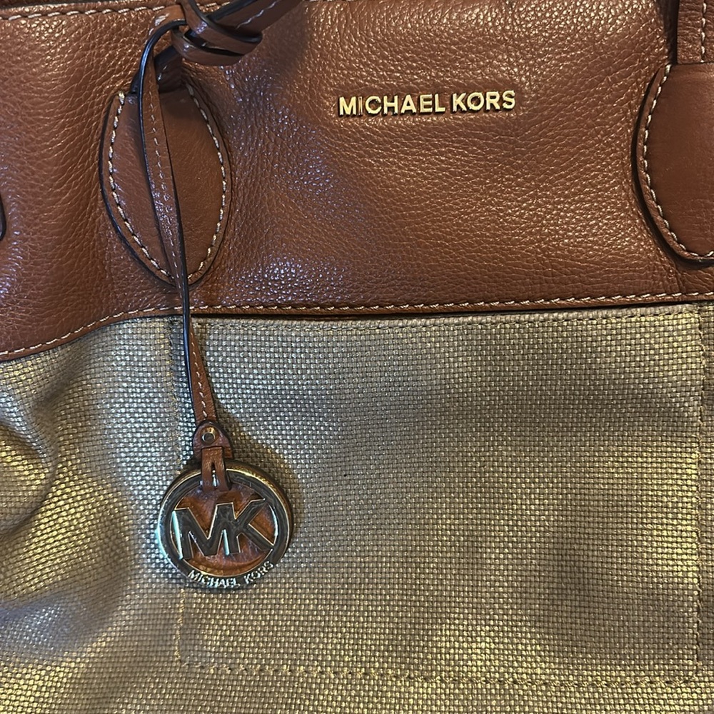 Michael Kors Tan and Gold Tote Bag - Picture 2 of 4